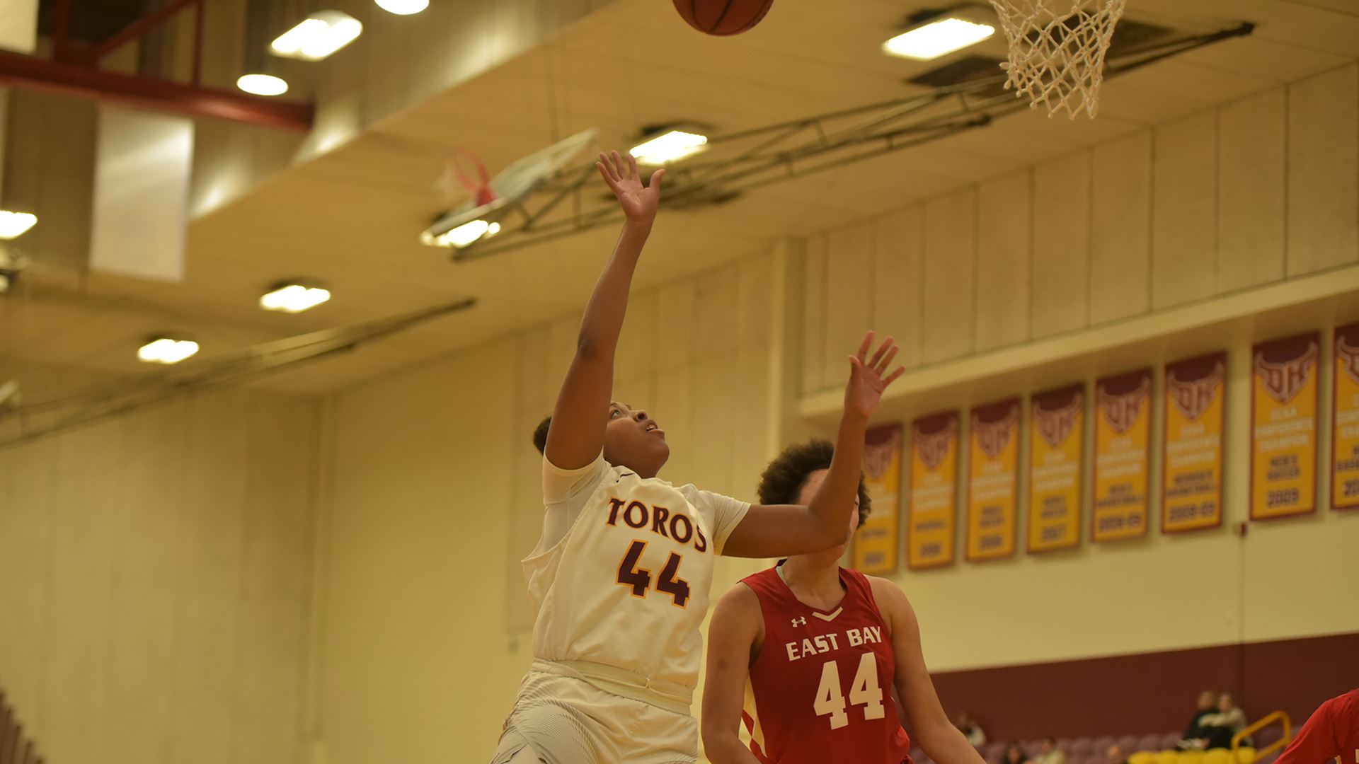 Nailbiting Overtime Ends in Toro Stampede for Women’s B-ball