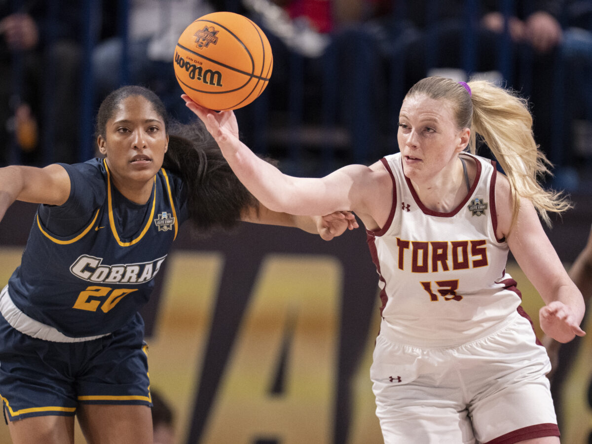 Toros advance to Final Four, keep National Championship hopes alive